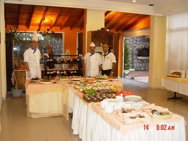 Privato Hotel Çeşme 0*,