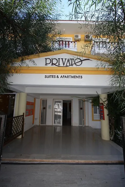 Privato Hotel Çeşme